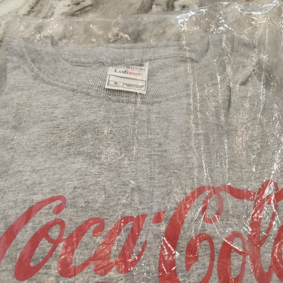 NWOT SEALED Coca Cola Collectible Shirt 🔥 Mens XL - Picture 2 of 2